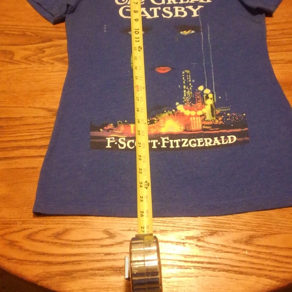 Great Gatsby 📚 Shirt Book F Scott Fitzgerald - Picture 10 of 11